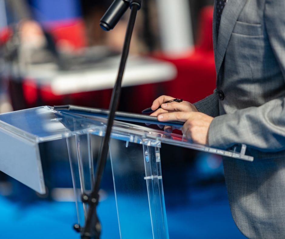Le opposizioni chiedono interventi per le due Torri