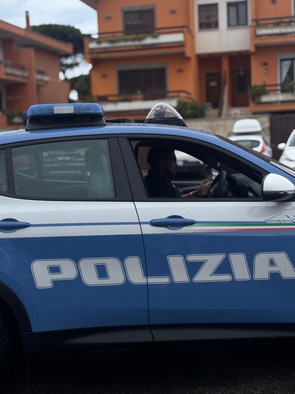 Controlli estivi, 300 persone identificate e 115 veicoli fermati