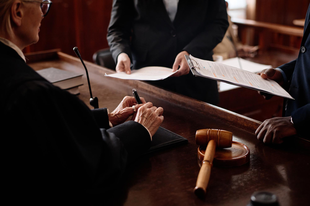 Caso Spada, al processo l’accusa di omicidio