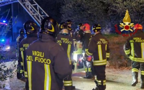 Fiamme in un appartamento a Sarsina, donna in ospedale